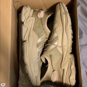 Ozweego KNT Adidas Shoes